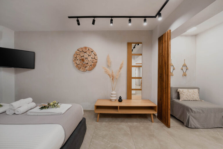 Bedroom with 1 Double and 1 Single Bed