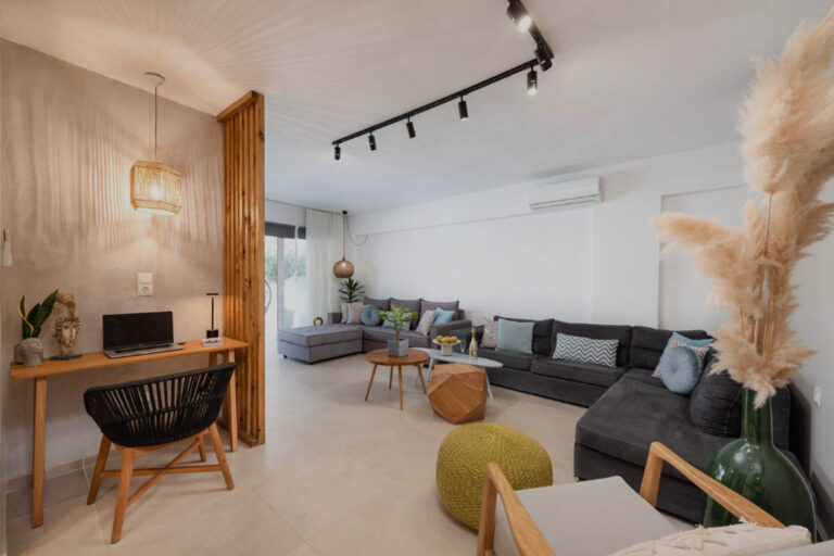 Relaxing Lounge Room